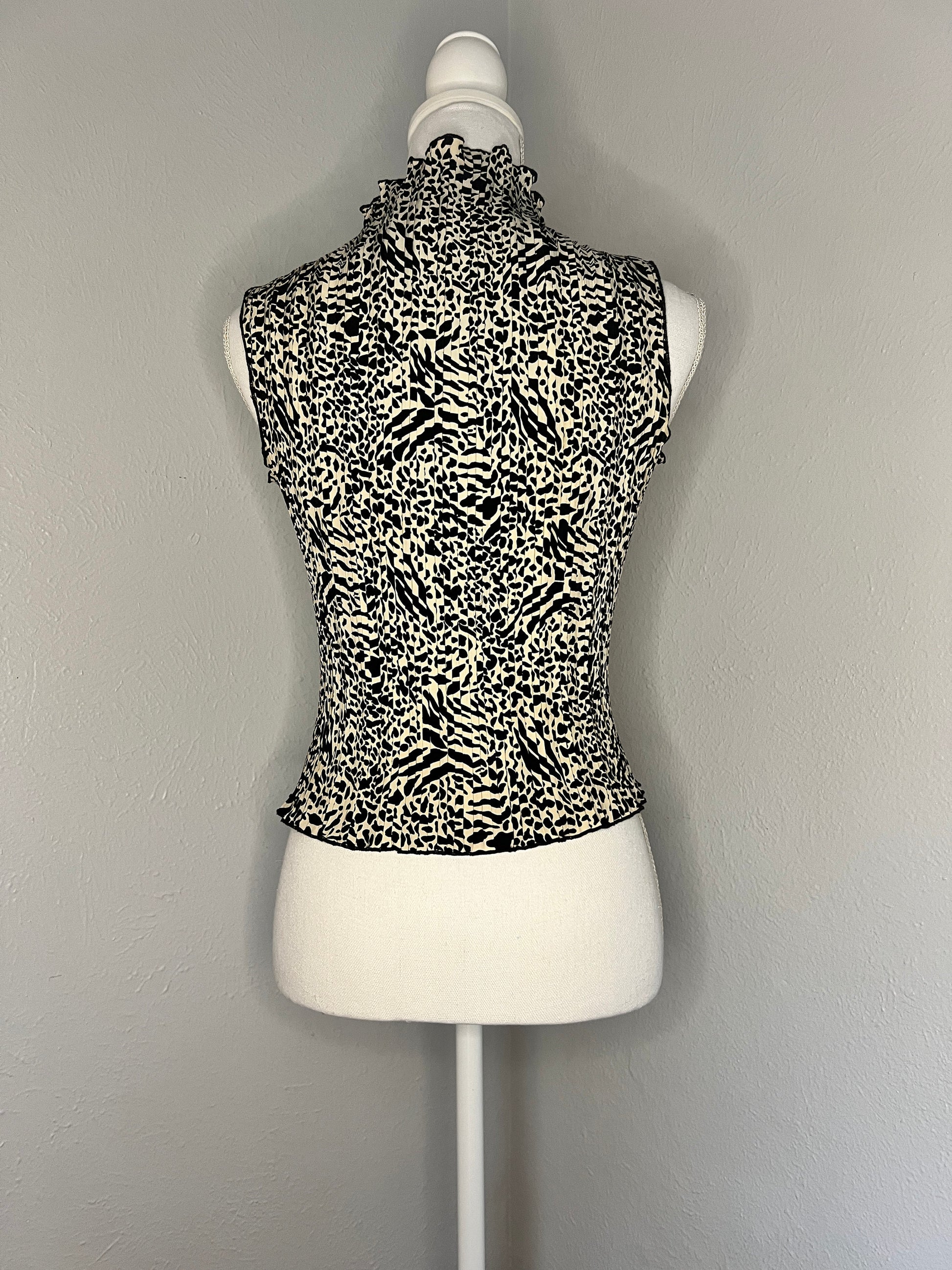 Vintage '90s High Neck Sleeveless Animal Print Blouse - M/L - Cheetah