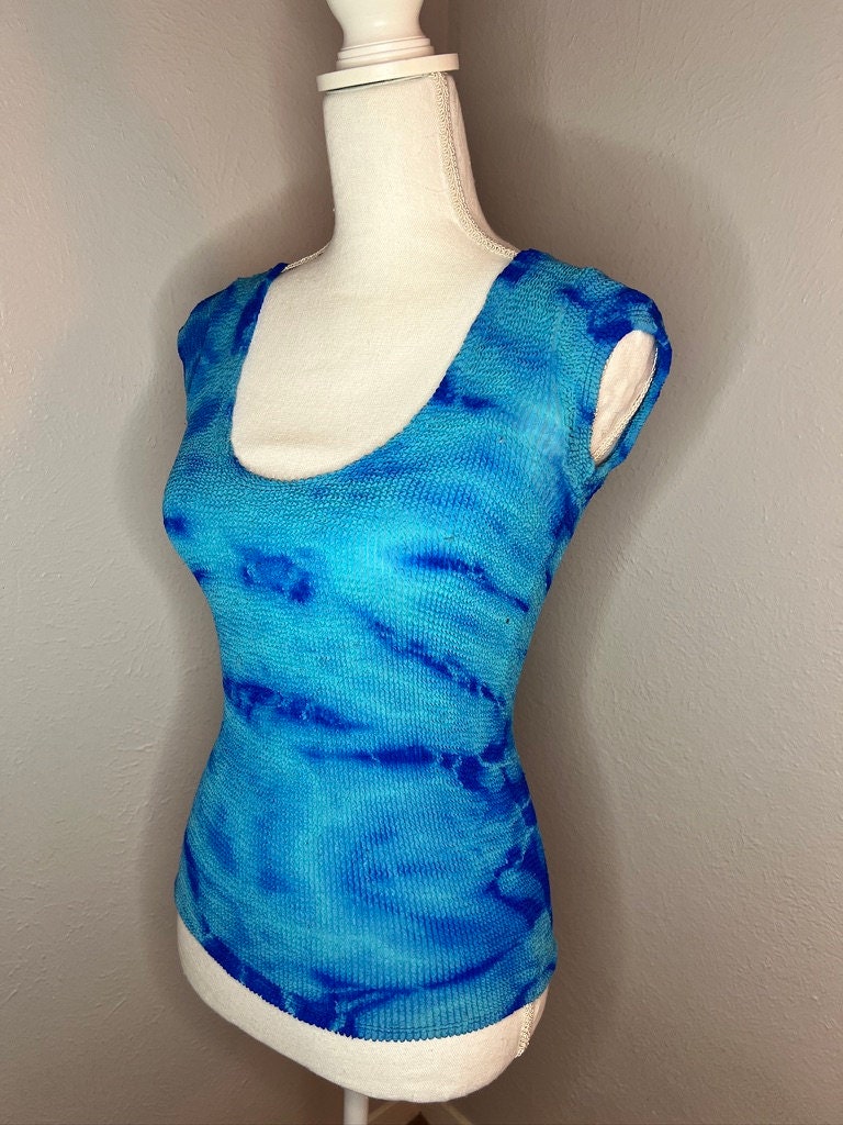 2K Bebe Ribbed Stretch Tie Dye Top - S/M - Blue